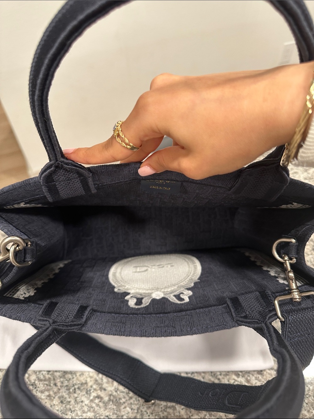 Medium navy dior book tote with strap 💙 - Picture 6 of 11